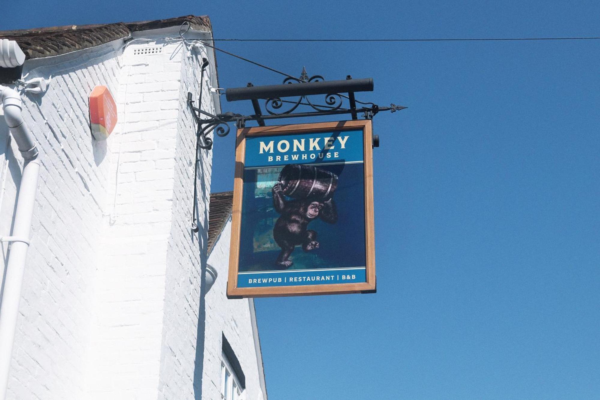 Monkey Brewhouse 호텔 리밍톤 외부 사진
